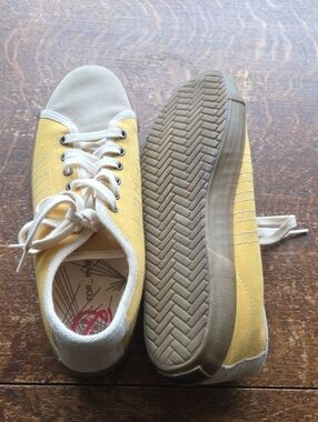K-Swiss Yellow and White Low-Top Canvas Sneakers